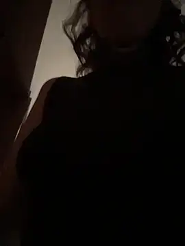 Snapshot of FionaMurr chatting on 17, 12, 2025 FionaMurr online show from 17, 12, 2025