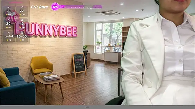 Snapshot of Punnybee chatting on 7, 7, 2026 Punnybee online show from 7, 7, 2026