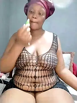 SexyAssQueenX online show from 13, 5, 2026