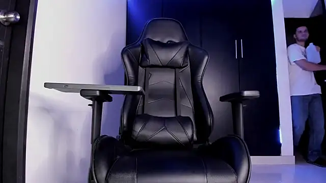 Snapshot of Liam_Mateo chatting on 3, 2, 2026 Liam Mateo online show from 3, 2, 2026