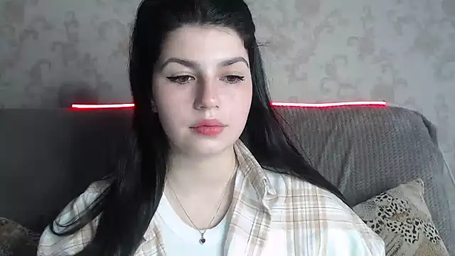 KisaModel online show from 27, 7, 2026