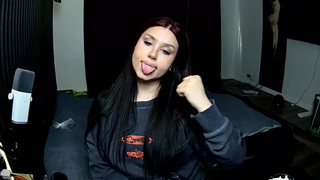 Nicole Pars online show from 17, 3, 2026