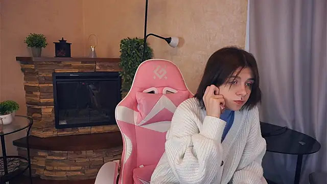 IleanaPishko online show from 16, 12, 2025