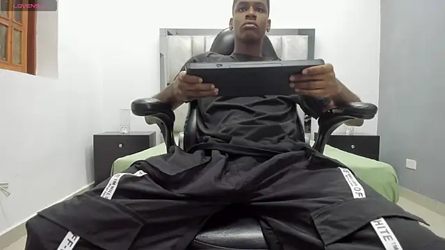 khris  evans online show from 24, 4, 2026