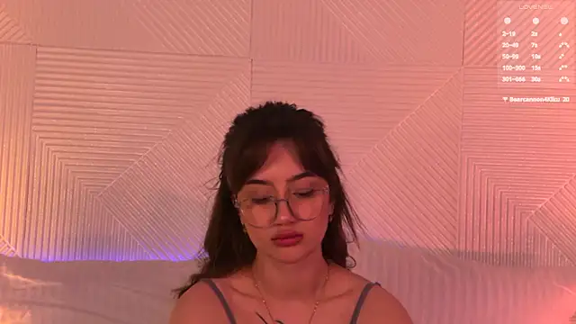 LucieBliss online show from 2, 7, 2026