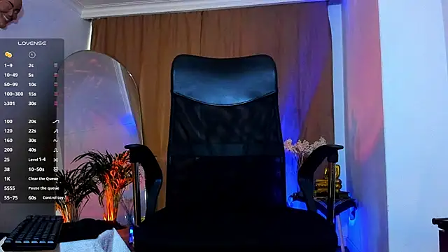  YOURHERO online show from 30, 4, 2026
