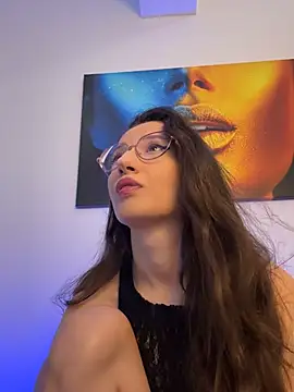 TheaMalekoo online show from 11, 7, 2026