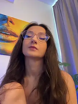 TheaMalekoo online show from 25, 7, 2026
