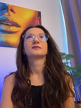 TheaMalekoo online show from 2, 8, 2026