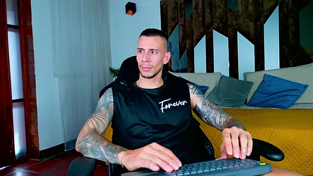 J king   online show from 3, 8, 2026