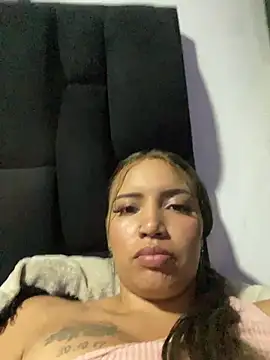 Snapshot of liliymike19 chatting on 9, 1, 2026 liliymike19 online show from 9, 1, 2026