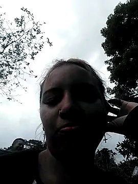 Snapshot of liliymike19 chatting on 18, 1, 2026 liliymike19 online show from 18, 1, 2026