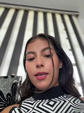 Valeria-escobar online show from 19, 4, 2026