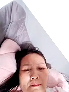 Snapshot of Cako-naka chatting on 20, 12, 2025 Cako-naka online show from 20, 12, 2025