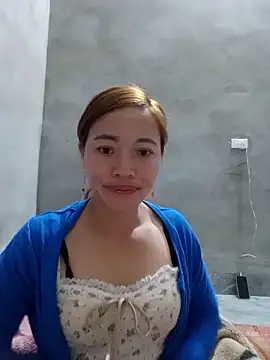 Snapshot of little-effy chatting on 18, 12, 2025 little-effy online show from 18, 12, 2025