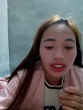 Snapshot of little-effy chatting on 7, 1, 2026 little-effy online show from 7, 1, 2026