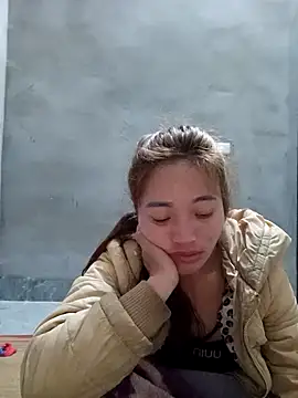 Snapshot of little-effy chatting on 8, 1, 2026 little-effy online show from 8, 1, 2026