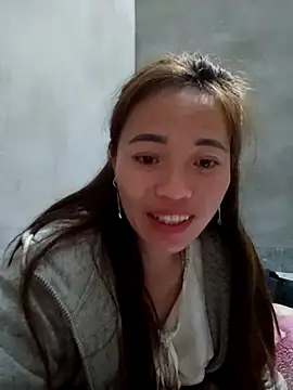 Snapshot of little-effy chatting on 2, 2, 2026 little-effy online show from 2, 2, 2026