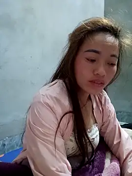 Snapshot of little-effy chatting on 2, 2, 2026 little-effy online show from 2, 2, 2026