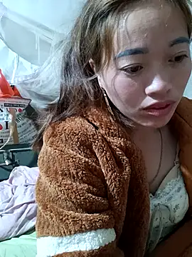 Snapshot of little-effy chatting on 9, 2, 2026 little-effy online show from 9, 2, 2026