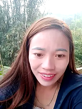 Snapshot of little-effy chatting on 2, 3, 2026 little-effy online show from 2, 3, 2026