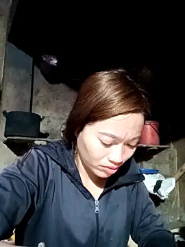 Snapshot of little-effy chatting on 18, 3, 2026 little-effy online show from 18, 3, 2026