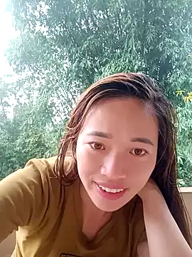 little-effy online show from 18, 5, 2026