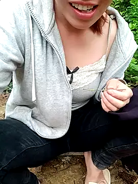 little-effy online show from 9, 6, 2026