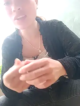 little-effy online show from 23, 7, 2026