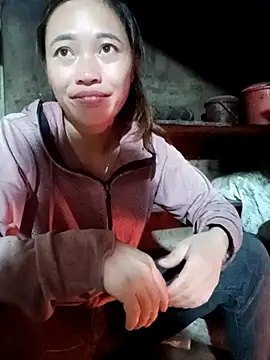little-effy online show from 28, 7, 2026