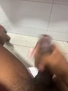 Snapshot of Comeonmyhouse22cm chatting on 24, 2, 2026 Comeonmyhouse22cm online show from 24, 2, 2026