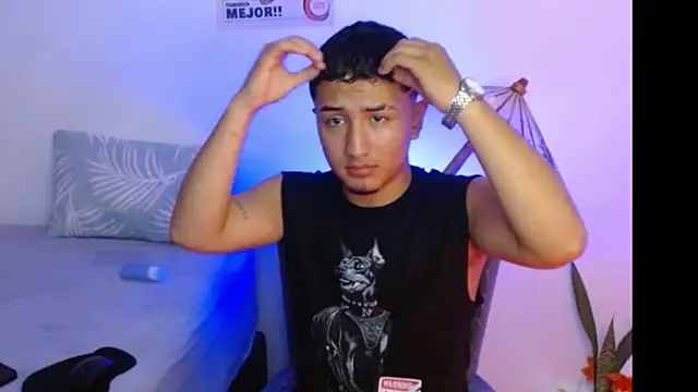 Snapshot of kyro_estrada chatting on 5, 3, 2026 kyro estrada online show from 5, 3, 2026