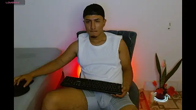 Snapshot of kyro_estrada chatting on 9, 3, 2026 kyro estrada online show from 9, 3, 2026