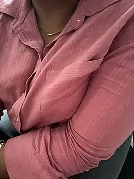 Snapshot of butterflyslay chatting on 21, 2, 2026 butterflyslay online show from 21, 2, 2026