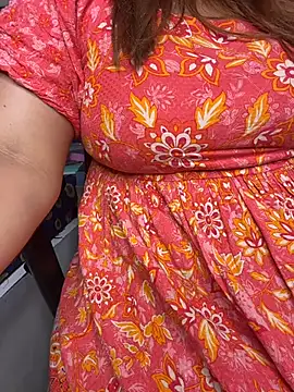 Snapshot of butterflyslay chatting on 24, 2, 2026 butterflyslay online show from 24, 2, 2026