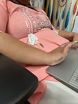 Snapshot of butterflyslay chatting on 13, 3, 2026 butterflyslay online show from 13, 3, 2026