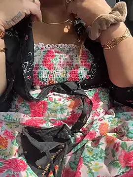 Snapshot of butterflyslay chatting on 21, 3, 2026 butterflyslay online show from 21, 3, 2026