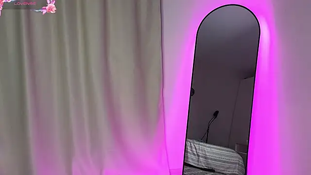 Snapshot of natur_ella chatting on 7, 2, 2026 natur ella online show from 7, 2, 2026