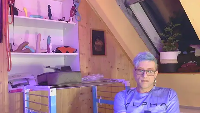 Snapshot of AskAveryAnything chatting on 26, 4, 2026 AskAveryAnything online show from 26, 4, 2026