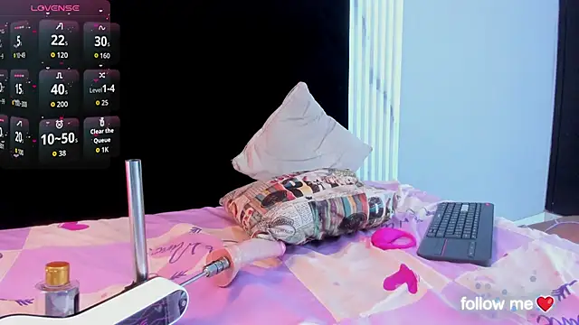 Snapshot of bella_moonlight_cr chatting on 14, 1, 2026 bella moonlight cr online show from 14, 1, 2026