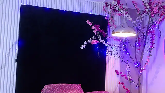 Snapshot of bella_moonlight_cr chatting on 8, 3, 2026 bella moonlight cr online show from 8, 3, 2026