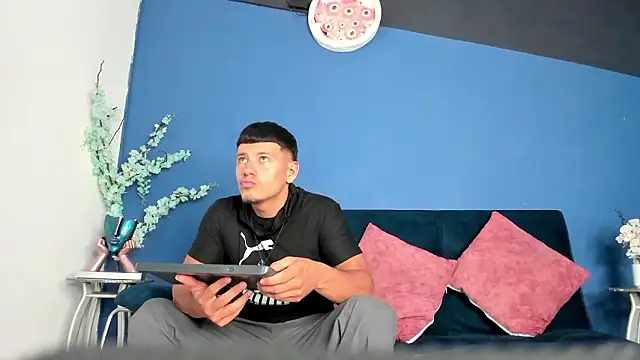 MagnusKnight  online show from 20, 2, 2026