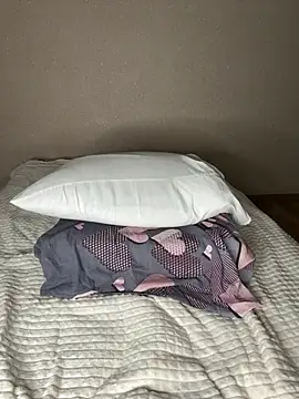 Snapshot of HelloAsh123 chatting on 1, 2, 2026 HelloAsh123 online show from 1, 2, 2026