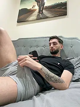 Juliann69Ramiro online show from 16, 2, 2026