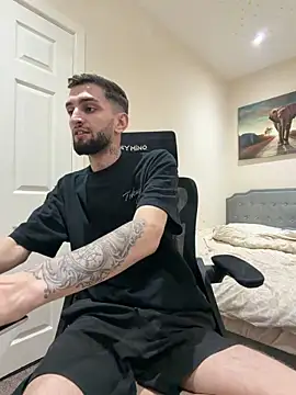 Juliann69Ramiro online show from 10, 3, 2026