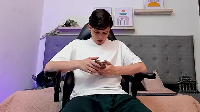 Snapshot of sebastamayo_ chatting on 19, 3, 2026 sebastamayo online show from 19, 3, 2026