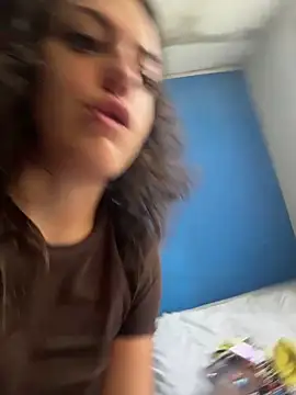 Snapshot of CoquineCharmeuse chatting on 18, 3, 2026 CoquineCharmeuse online show from 18, 3, 2026