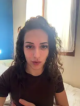 Snapshot of CoquineCharmeuse chatting on 21, 3, 2026 CoquineCharmeuse online show from 21, 3, 2026