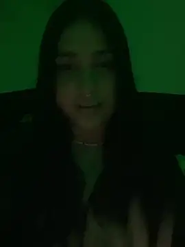 Snapshot of pudizinhaa_ chatting on 5, 3, 2026 pudizinhaa online show from 5, 3, 2026