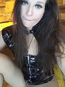Snapshot of Darina1991 chatting on 14, 4, 2026 Darina1991 online show from 14, 4, 2026